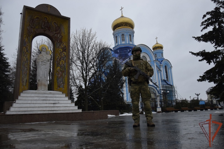 Росгвардейцы обеспечили безопасность Рождественских богослужений в районах проведения специальной военной операции