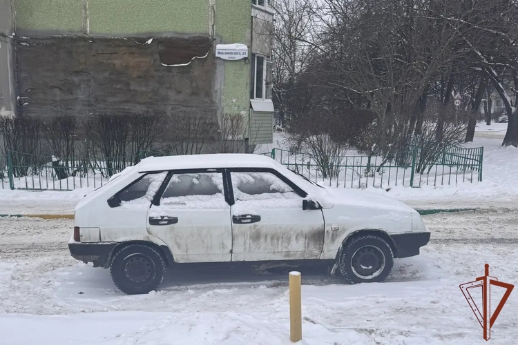 Сотрудник Росгвардии нашёл угнанный автомобиль в Туле (видео)