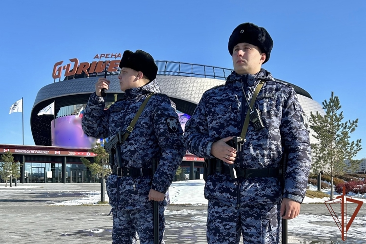 Росгвардия обеспечила безопасность хоккейных матчей ВХЛ и КХЛ в Сибири