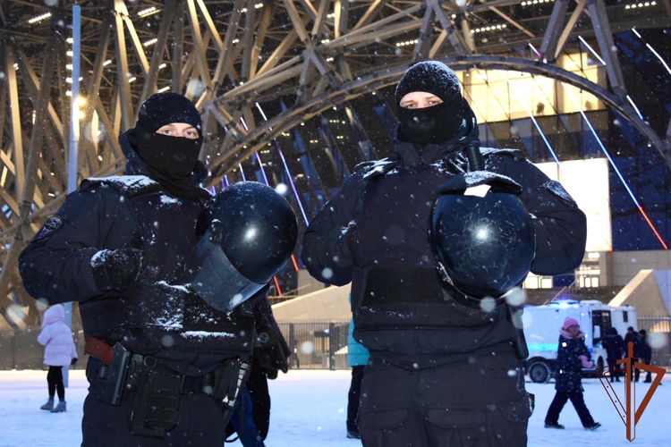 В Санкт-Петербурге и Череповце росгвардейцы обеспечили безопасность хоккейных матчей