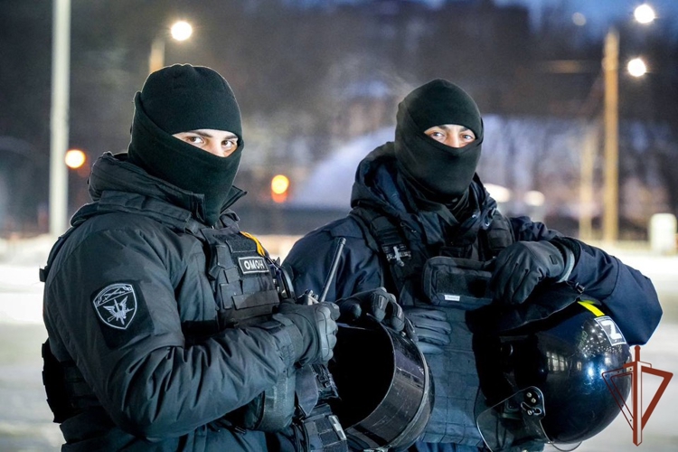 Росгвардейцы обеспечили безопасность матча КХЛ в Санкт-Петербурге