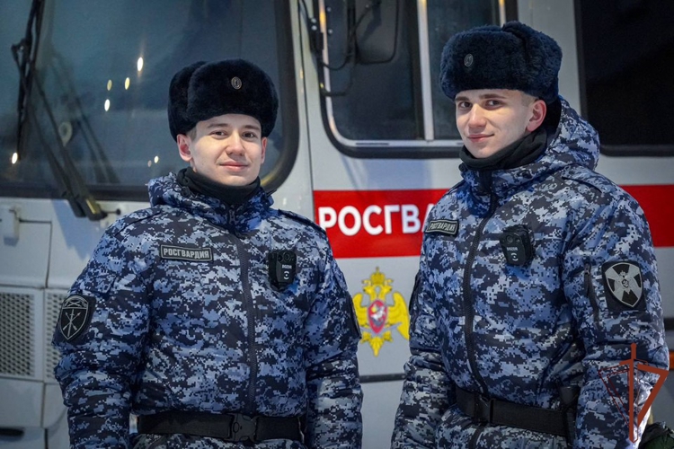 Росгвардейцы обеспечили безопасность матча КХЛ в Санкт-Петербурге