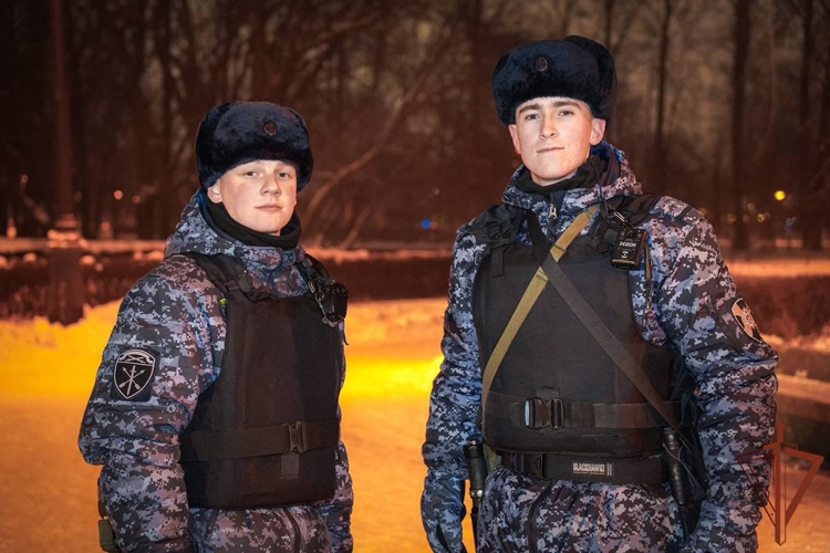 Росгвардейцы обеспечили безопасность матча КХЛ в Санкт-Петербурге