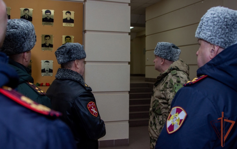 Организацию службы в Челябинской области проверил командующий Уральским округом Росгвардии