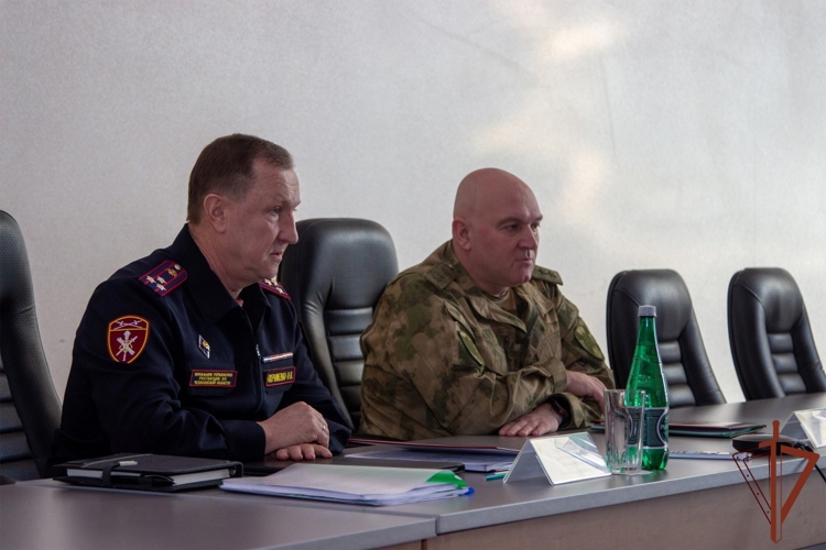 Организацию службы в Челябинской области проверил командующий Уральским округом Росгвардии 