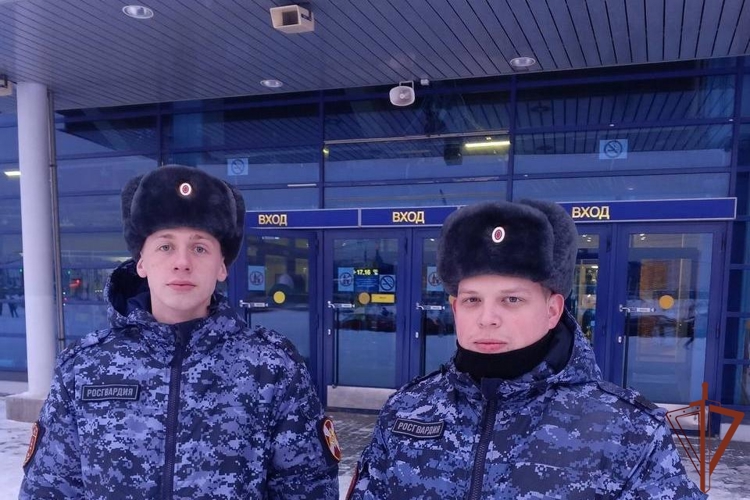 В Череповце сотрудники Росгвардии обеспечили безопасность хоккейного матча
