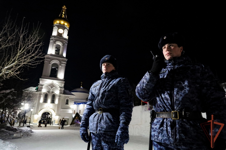 Росгвардейцы обеспечили безопасность в период празднования Рождества Христова в Приволжье