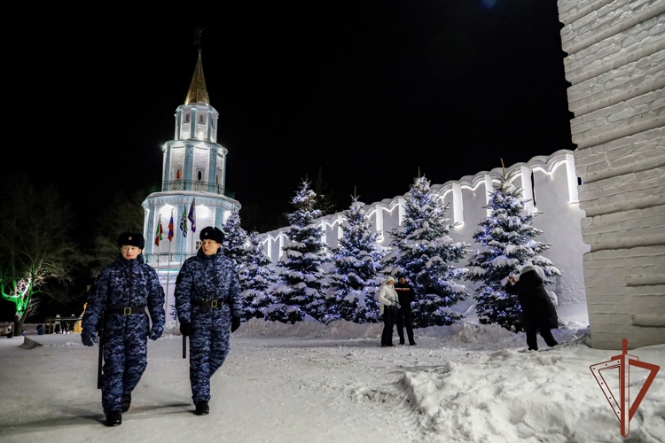 Росгвардейцы обеспечили безопасность в период празднования Рождества Христова в Приволжье