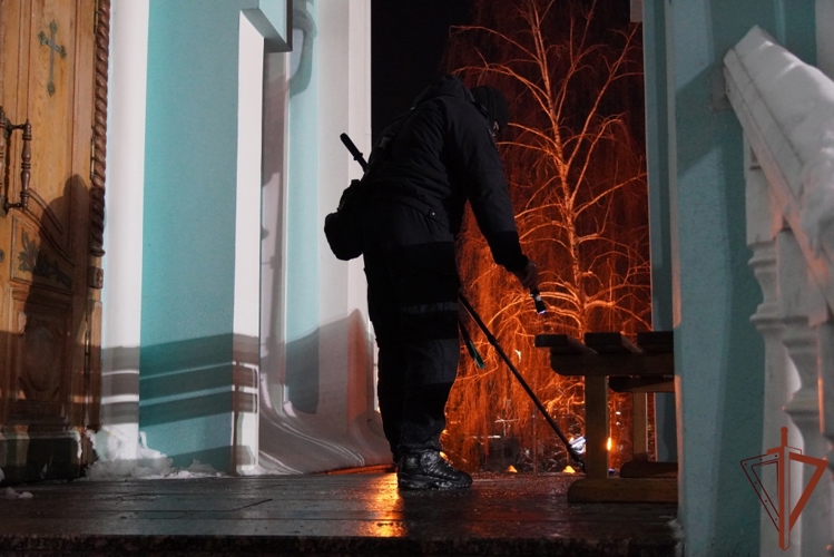 Росгвардейцы обеспечили безопасность в период празднования Рождества Христова в Приволжье