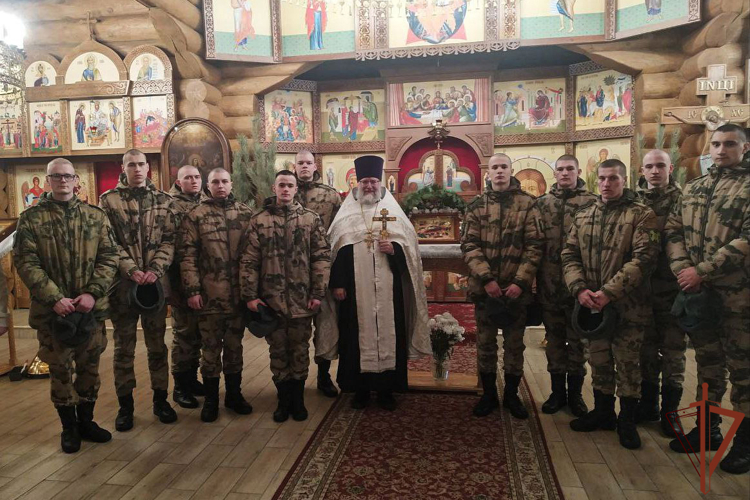 В преддверии Крещения Господня с росгвардейцами Сибири проведён цикл духовно-просветительских бесед