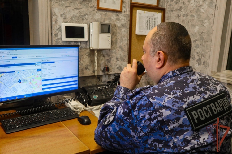В Подмосковье сотрудники Росгвардии провели учение по отработке действий при угоне автомобиля, находящегося под охраной (видео)