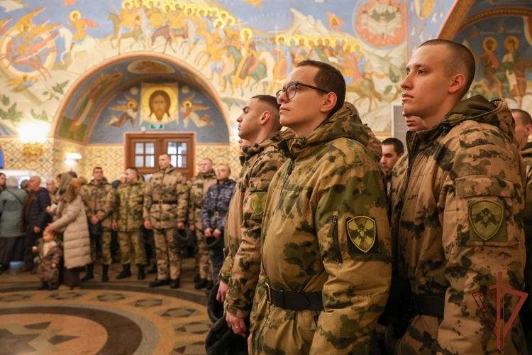 В главном храме Росгвардии прошло крещенское богослужение (видео)
