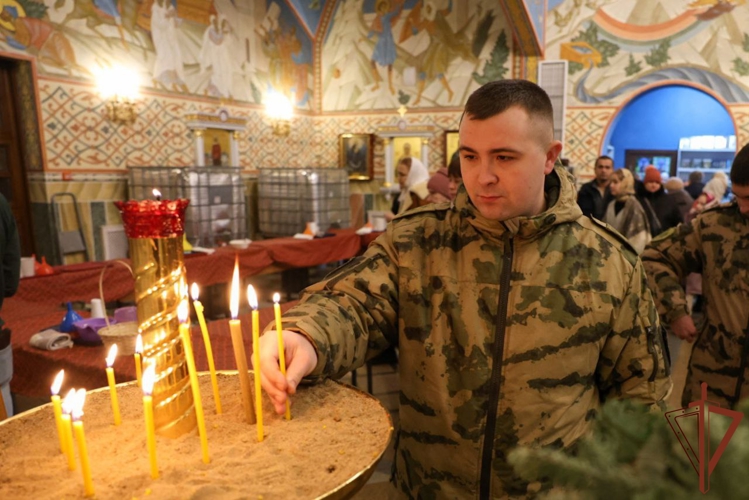 В главном храме Росгвардии прошло крещенское богослужение (видео)