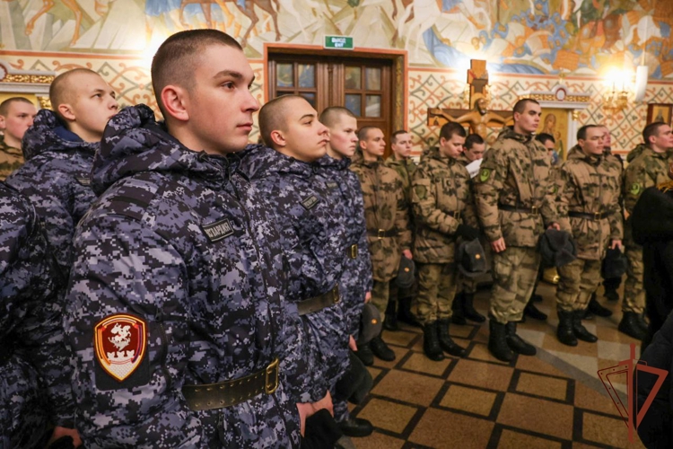 В главном храме Росгвардии прошло крещенское богослужение (видео)