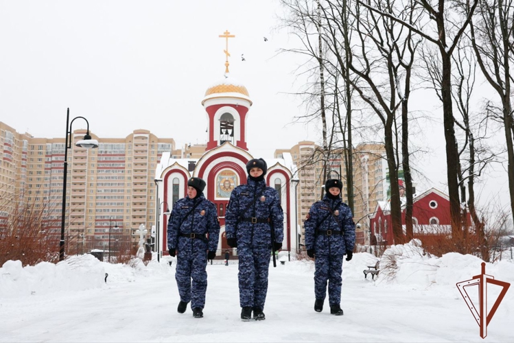 В главном храме Росгвардии прошло крещенское богослужение (видео)