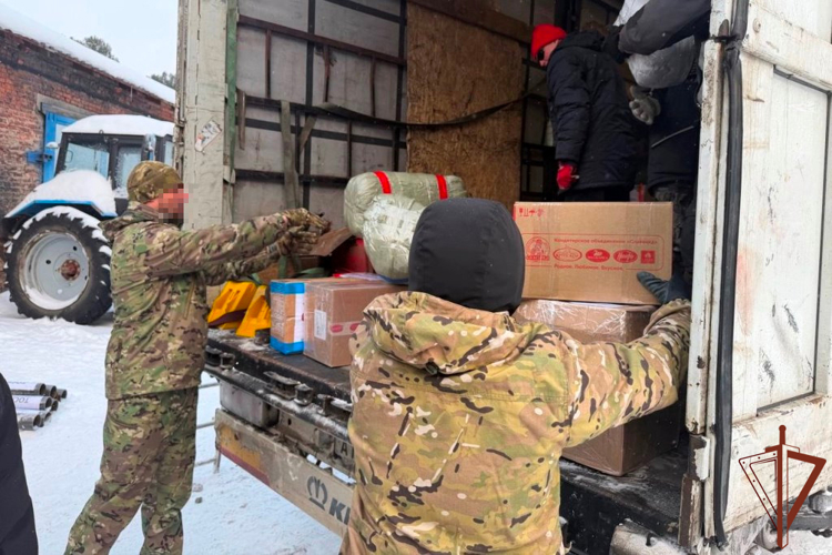 Росгвардейцы в Томской области приняли участие в отправке рождественской гуманитарной помощи в зону СВО