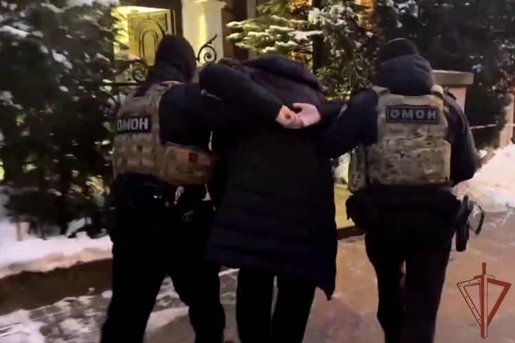 При содействии ОМОН Росгвардии в Калининграде задержан мужчина, публично призывавший к экстремизму (видео)