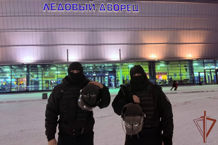 Безопасность хоккейного матча КХЛ обеспечили сотрудники Росгвардии в Череповце