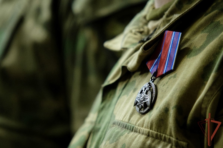 Военнослужащие и сотрудники Росгвардии удостоены ведомственных медалей и наград губернатора Херсонской области
