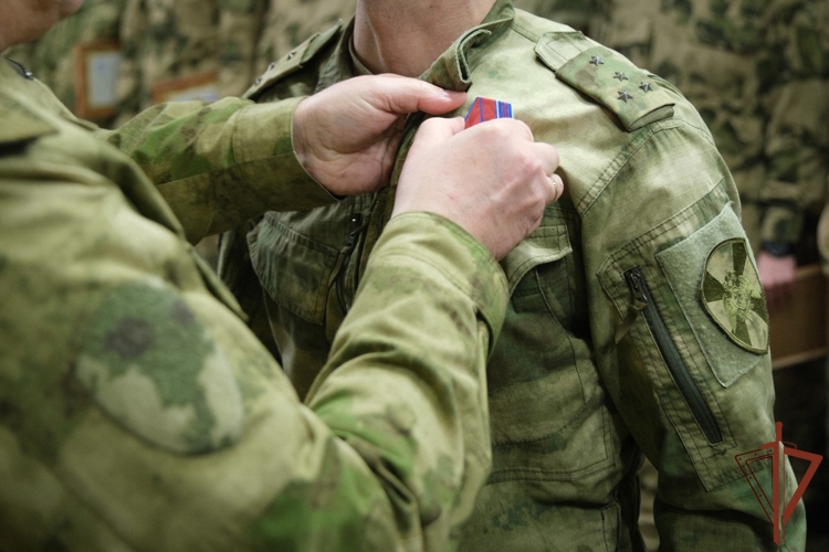 Военнослужащие и сотрудники Росгвардии удостоены ведомственных медалей и наград губернатора Херсонской области