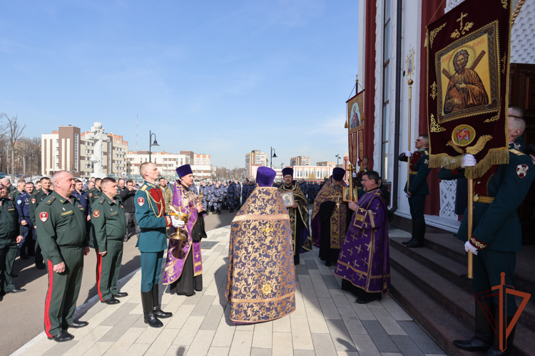 В главном храме Росгвардии состоялось богослужение, посвященное дню войск национальной гвардии