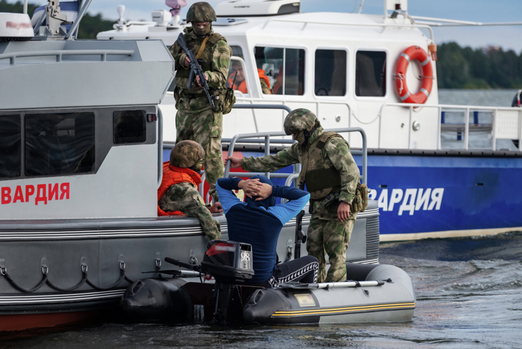 Курс – на боевую подготовку. Фотоальбом