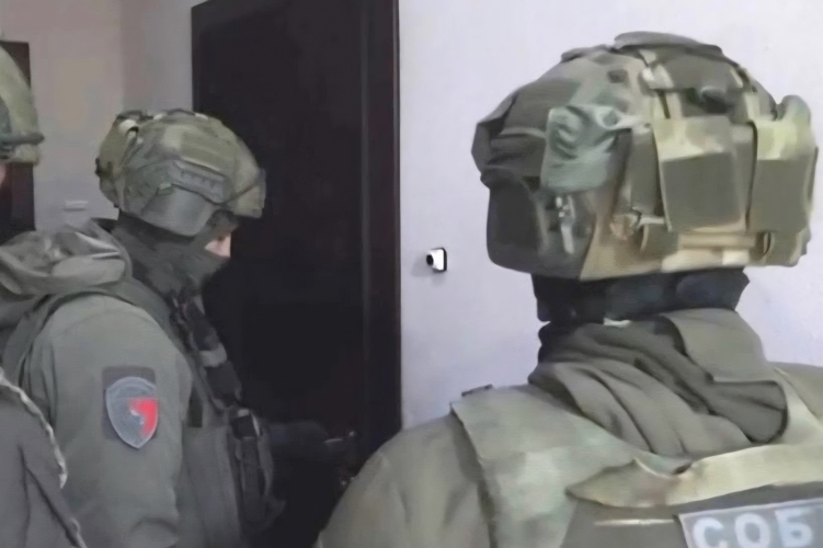В Санкт-Петербурге при содействии СОБР Росгвардии задержана подозреваемая в финансировании экстремистской деятельности