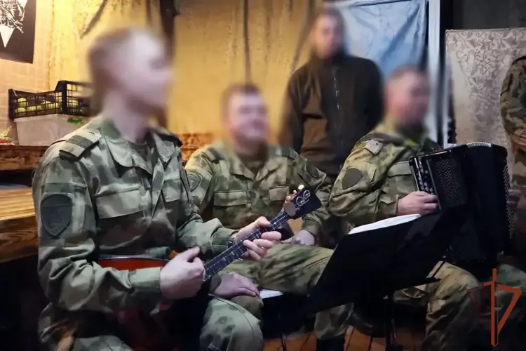Концертная бригада ансамбля песни и пляски Северо-Западного округа Росгвардии выступила перед росгвардейцами в зоне СВО (видео)