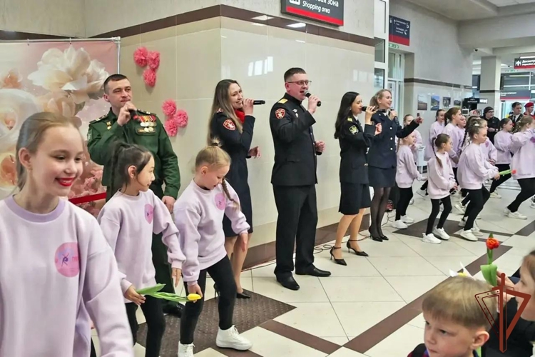 Росгвардия по всей стране проводит праздничные мероприятия, посвященные Международному женскому дню