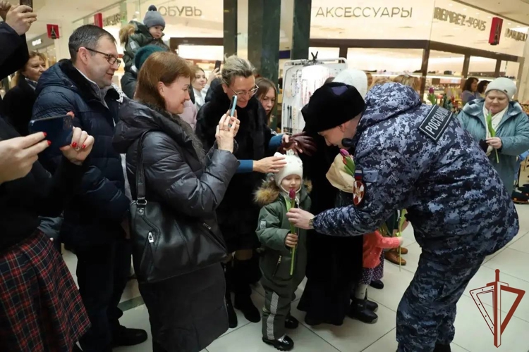 Росгвардия по всей стране проводит праздничные мероприятия, посвященные Международному женскому дню