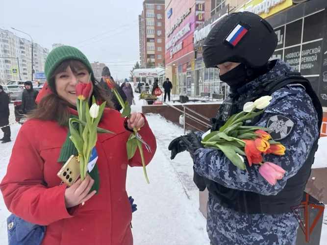 Росгвардия по всей стране проводит праздничные мероприятия, посвященные Международному женскому дню