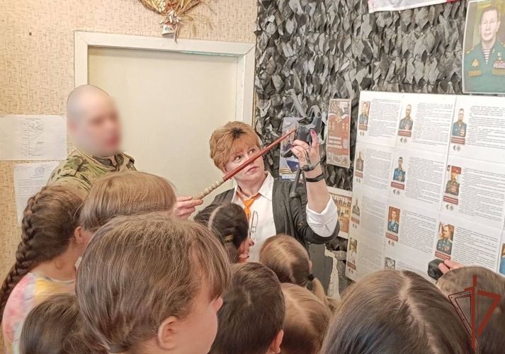 В ЛНР открыт тематический уголок, посвященный истории и деятельности Росгвардии