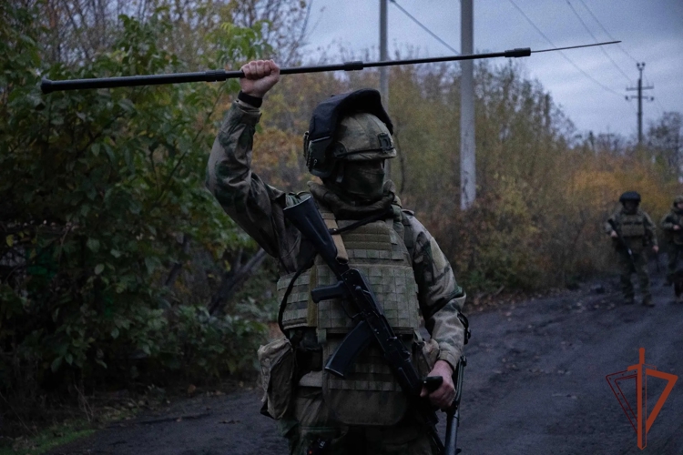 В ДНР росгвардейцы продолжают обнаруживать тайники ВСУ с натовским оружием (видео)