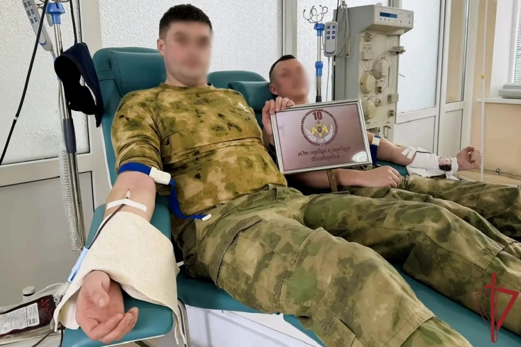 Росгвардейцы присоединились к донорской акции «От сердца к сердцу» в ЛНР