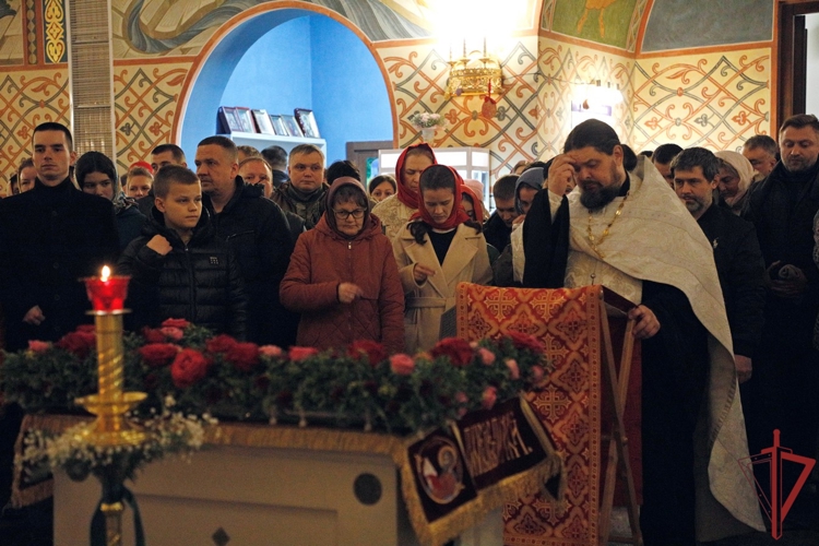 В Князь-Владимирском храме – Главном храме Росгвардии – состоялось пасхальное богослужение