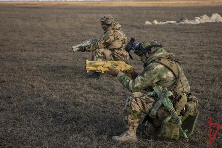 В Херсонской области прошли тренировки подразделений РХБ защиты Росгвардии (видео)