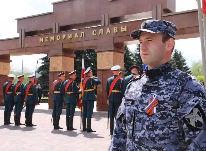На страже праздника Победы. Фотоальбом