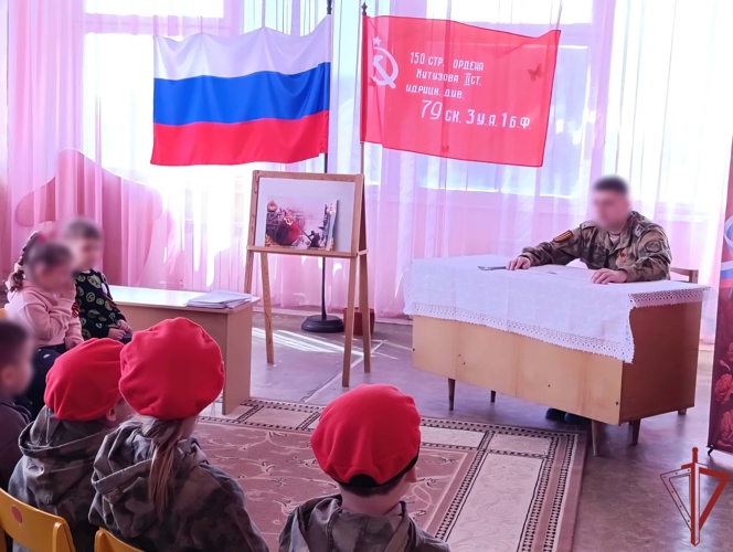 Росгвардейцы, выполняющие задачи специальной военной операции, приняли участие во Всероссийской акции «Георгиевская ленточка»