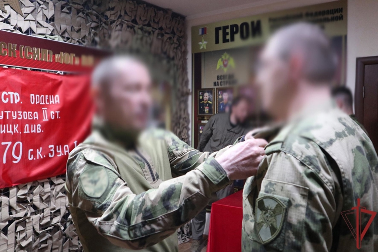 В Херсонской и Запорожской областях росгвардейцам вручили государственные и ведомственные награды