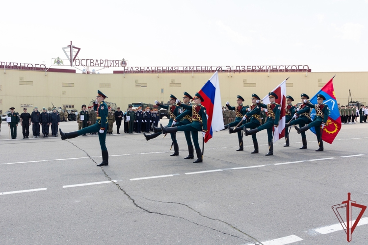 Росгвардейцы провели для школьников Подмосковья военно-патриотическую игру «Зарница»