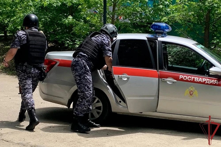 Росгвардейцы провели профориентационные встречи с юными правозащитниками в «Орлёнке»