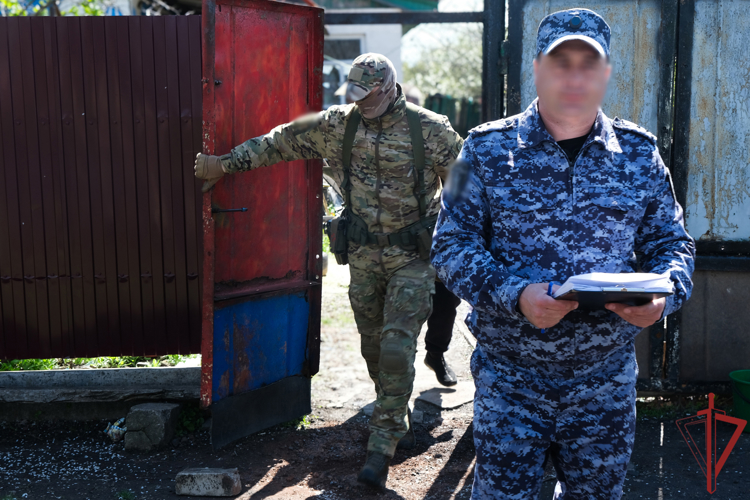 Росгвардия проводит масштабную профилактическую работу по контролю за оборотом оружия в ЛНР