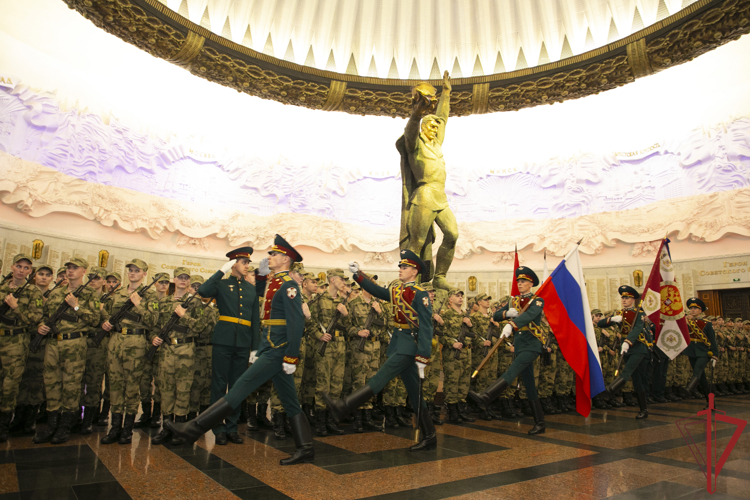Военнослужащие ОДОН им. Ф.Э. Дзержинского приняли Военную присягу в Музее Победы на Поклонной горе (видео)