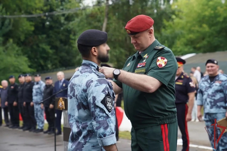 ОМОН «Меч» столичного главка Росгвардии отметил 35-летие со дня образования