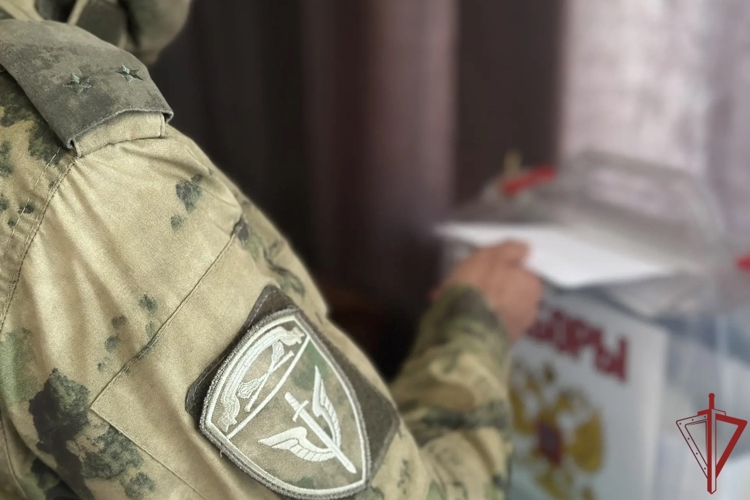 Росгвардейцы Запорожской области исполнили гражданский долг в Единый день голосования