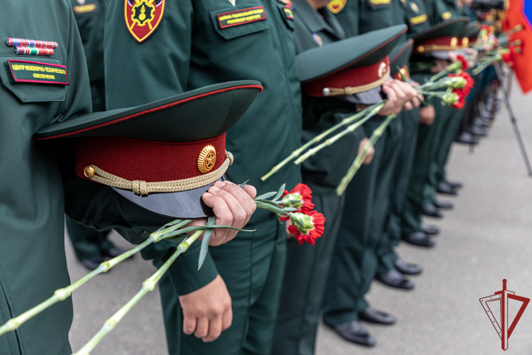 Начальник Главного штаба Росгвардии Герой России генерал-полковник Сергей Бойко принял участие в открытии гранитных стел воинам-инженерам в ЦИТО Росгвардии (видео)