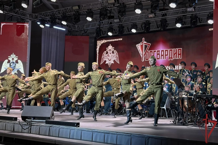 Академический ансамбль песни и пляски Росгвардии выступил в Волгограде