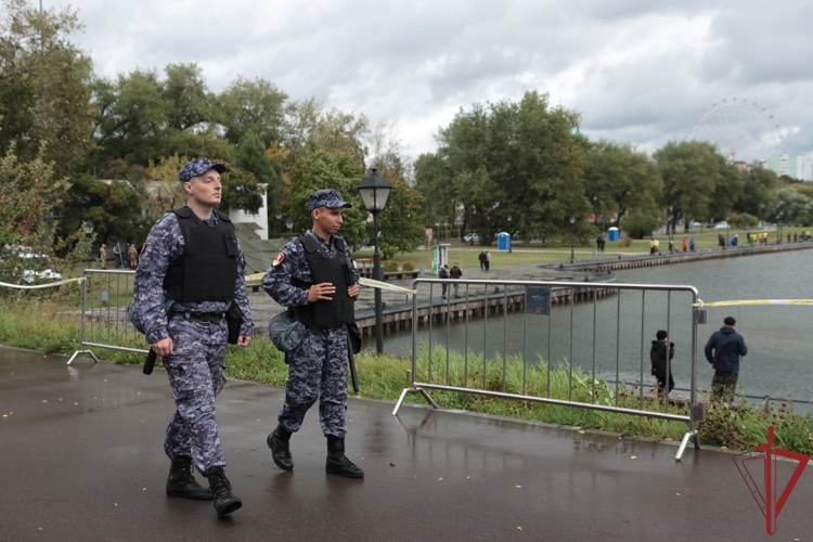 При поддержке Росгвардии на ВДНХ прошел рыболовный фестиваль ко Дню города Москвы (видео)